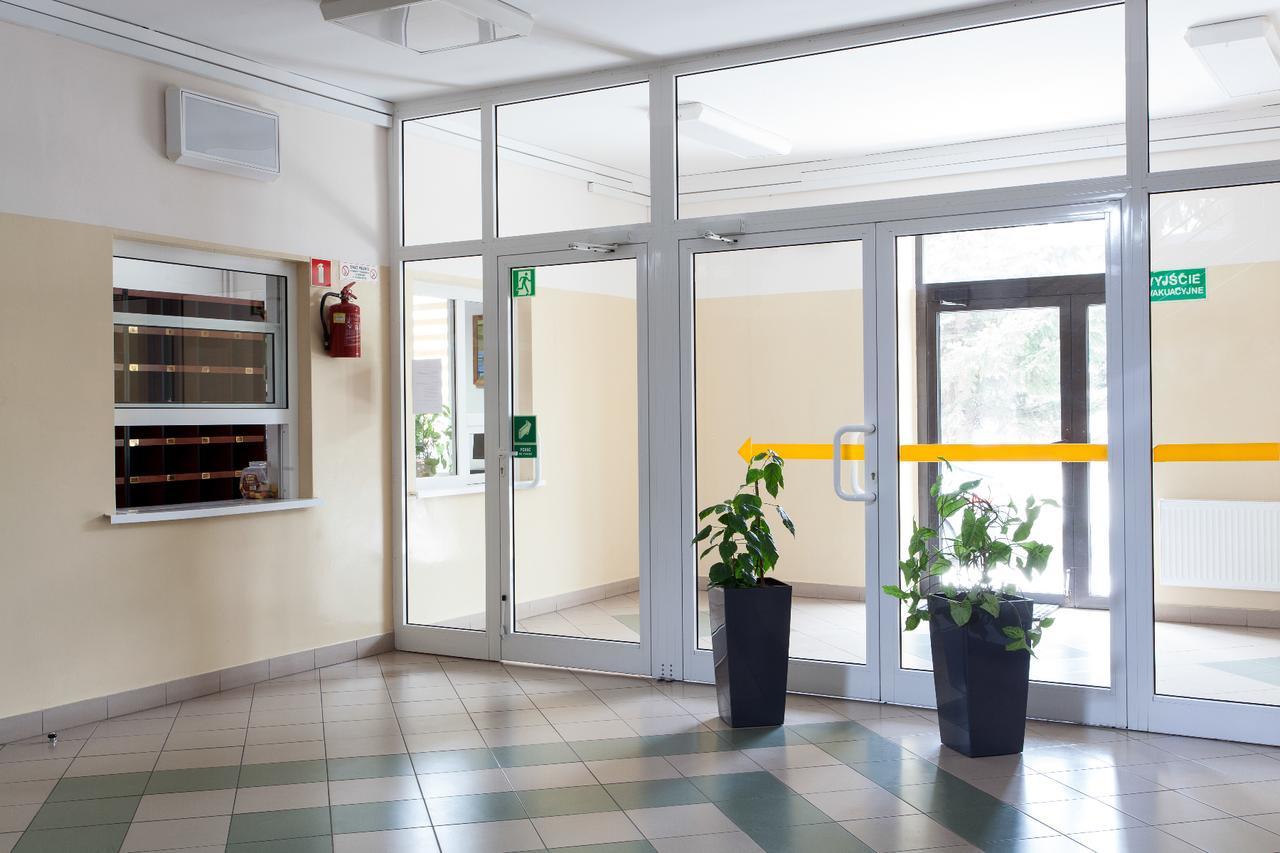Auberge de jeunesse Dom Studenta Nr 1 Ans W Koninie à Konin  Extérieur photo